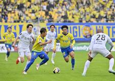 栃木ＳＣ快勝 歓喜の渦