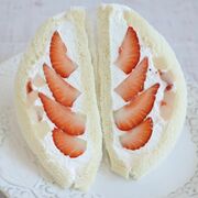 栃木市の高校生と専門店がフルーツサンド共同開発　「斬新な組み合わせ」　FKDインタ…