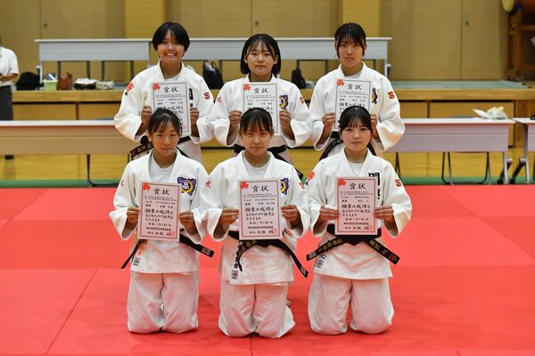 女子の各階級優勝者