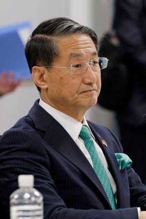 　人口減少対策に関し、有識者の意見を聴取するプロジェクトチームの初会合に出席した鳥取県の平井伸治知事＝２２日午前、東京都千代田区