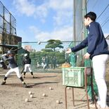 高校生が小学生に野球指導　黒磯高と箒根学童が合同練習　初めての硬球「気…