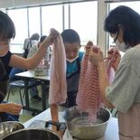 枯れた桜に新たな命　クビアカ被害木で草木染体験　足利市が初めて企画