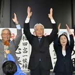 栃木県知事選、現職福田富一氏が当選　拍手の中、厳しい表情崩さず