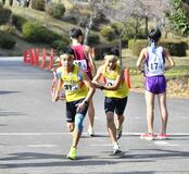 上位に照準、県勢激走