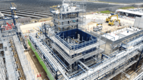 レイズネクストが日揮HDのグリーンアンモニア製造実証プラントを建設