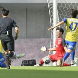 栃木ＳＣ、先制許し流れ失う　こぼれ球相手に拾われピンチに