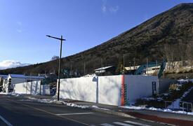 中禅寺湖畔 ホテル相次ぐ