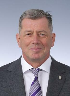 　Ｊ１広島のミヒャエル・スキッベ監督