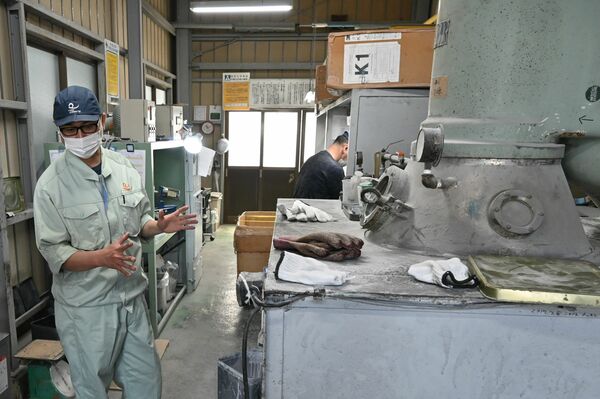 佐野工場内