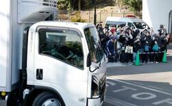 双子パンダ、上野動物園を出発