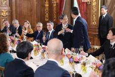 オランダ首相らと昼食会