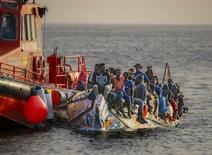 スペイン不法移民５０万人合法化