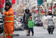 中国２６年は成長減速容認か