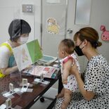 ８カ月児に２冊目の絵本　野木町、４カ月児に続き　読書のまち推進