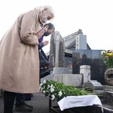没後50年、山本有三しのぶ　栃木で「一一一忌」　80人が参列