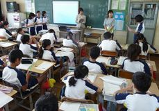 取材の仕方学ぶ／佐野市赤見小６年生