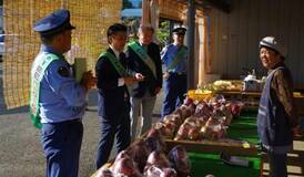 リンゴ盗難防止 パトロール実施