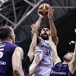 第3Qに見せた堅守　宇都宮ブレックス、主導権握り横浜BCを圧倒　地区優勝マジック10に