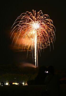 芦野の夜の里山を彩った花火