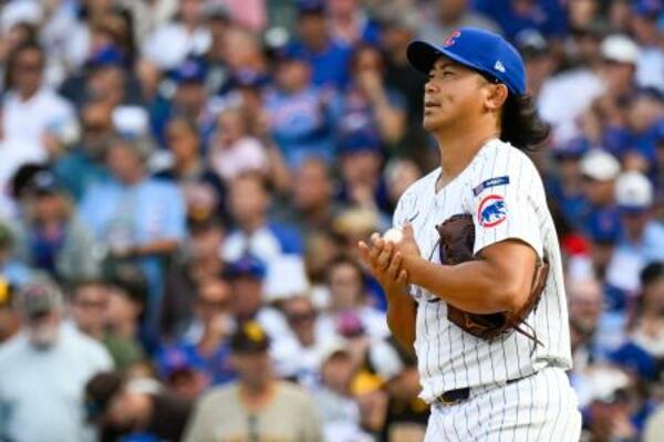 　本塁打を浴び、苦い表情を浮かべるカブスの今永昇太＝１日、シカゴ（イマジンイメージズ・ロイター＝共同）