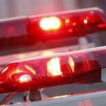 警官がプールで女児触ったか