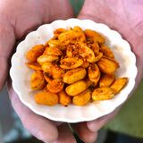 新名物は「辛ピーナッツ」　都内の中華料理店オーナーシェフがプロデュース　足利の名草地区産七味で農家増収狙う