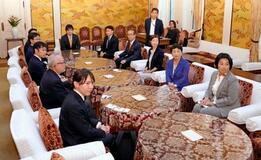 野党、ガソリン減税へ協議要求