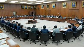 自民、緊急条項の具体案明示を