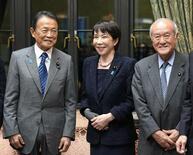 麻生副総裁、高市政権を評価