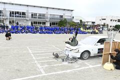 事故の恐怖再現 交通安全を学ぶ
