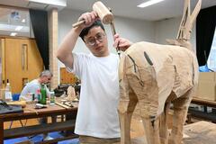 海外芸術家ら公開制作