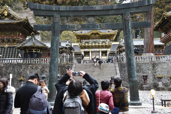 日光東照宮を訪れる参拝者ら（１月下旬）