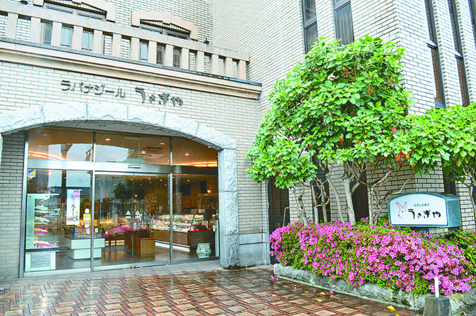 店舗は大正時代の洋館をイメージ