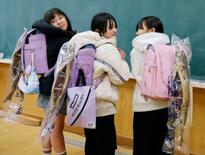 岩手沿岸の伝統食、新巻きザケを絶やすまい