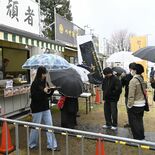 雨でも行列、小山で「最強ラーメン祭」　有名店コラボメニューが人気　４月…