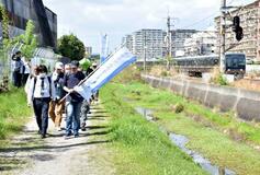 尼崎脱線、事故風化防止願い歩く