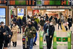 マスク緩和も大半が着用　「感染状況見極めたい」　ＪＲ宇都宮駅周辺【動画】
