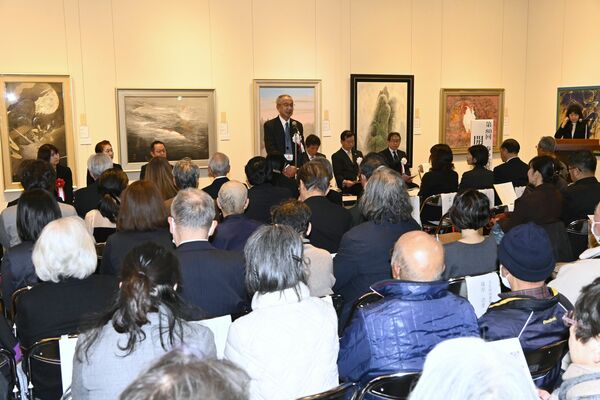 「第80回春の院展 栃木展」の開幕式=24日午後、さくら市氏家