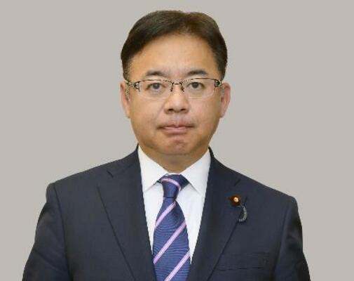 　上野賢一郎厚生労働相