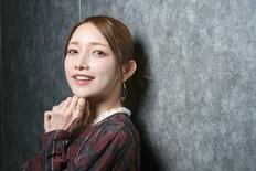 「昔より表情が柔らかくなった」後藤真希がデビュー２５周年記念アルバム