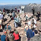 那須岳で登山シーズン到来告げる「開山祭」　登山客が安全登山を祈願