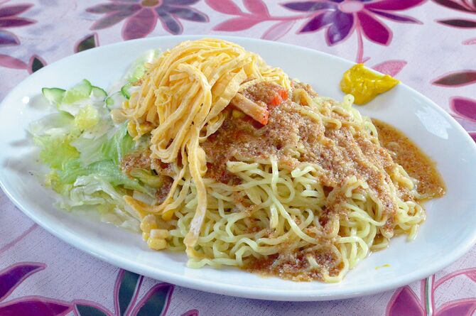 夏の人気メニュー「冷し中華」(写真は自家製ごまみそ味)