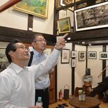 「二つの栃木」歴史継承へ　北海道・佐呂間町長、茨城で小口作品鑑賞