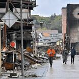 写真で伝える被災地のいま　能登半島地震発生から２カ月　鉄骨だけのビル、…