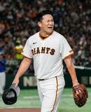 巨人３―４中日（１３日）