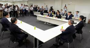 与野党、ガソリン減税合意できず