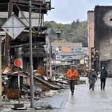 写真で伝える被災地のいま　能登半島地震発生から２カ月　鉄骨だけのビル、地面を埋める家屋の残骸…