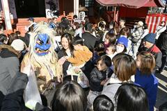 鬼改心させて福を参拝客に