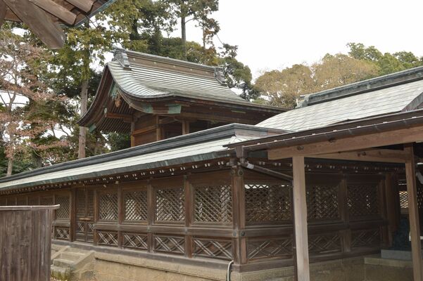 唐澤山神社本殿を囲む中門祝詞屋および透塀＝佐野市富士町