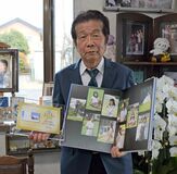 卒業アルバム全国コンテストで最優秀賞　壬生の写真館経営の小林さん　獨協医大看護学部を撮影